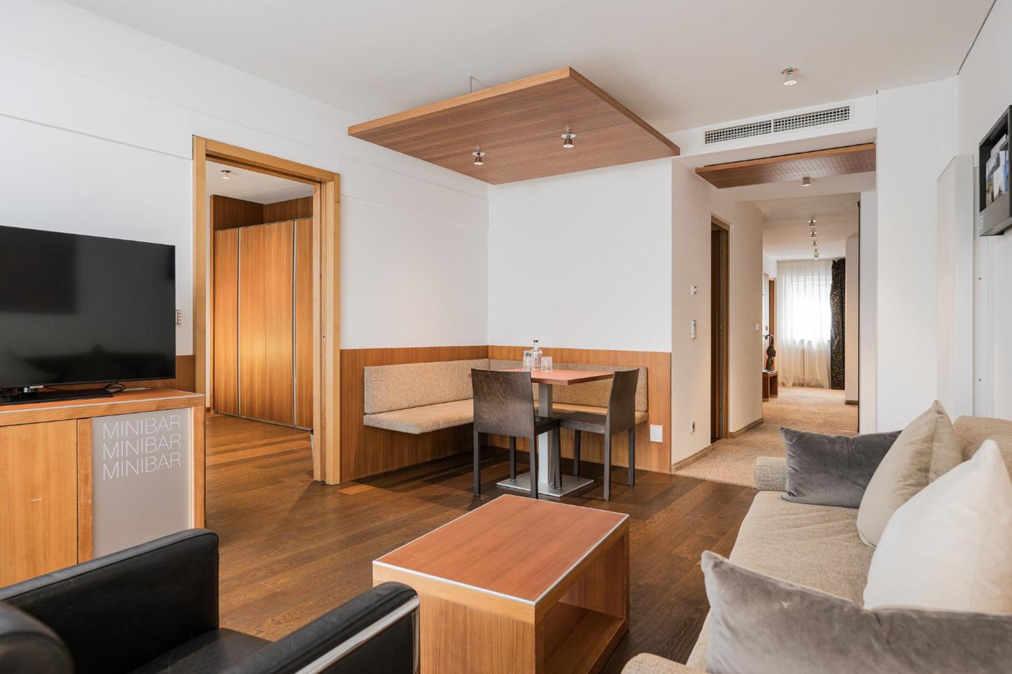 Lindenhof Pure Luxury & Spa Dolcevita Resort Naturns Dış mekan fotoğraf